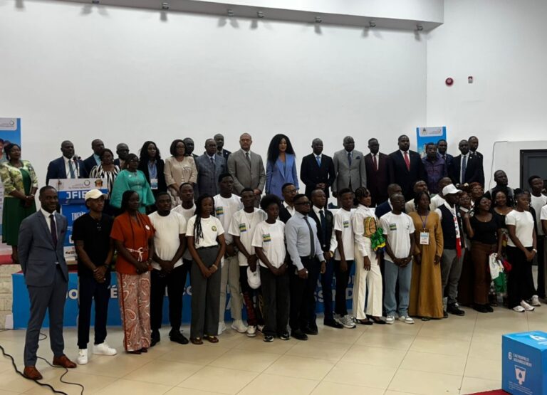 [Environnement]« Recycler et innover » : Comment la jeunesse du Bassin du Congo transforme la crise des déchets en or agricole